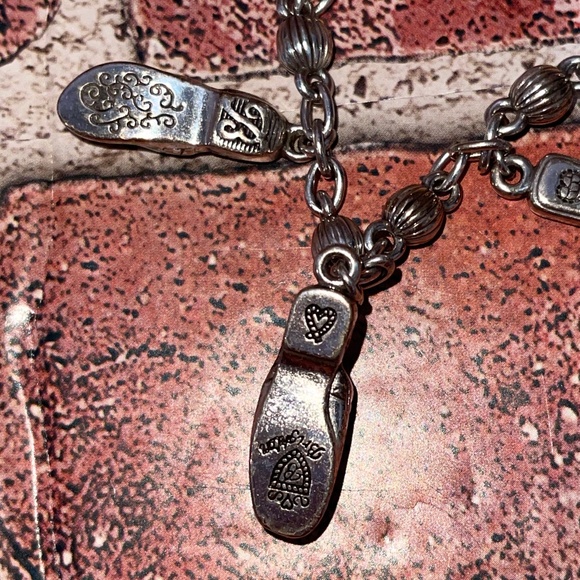 Pre-Owned Brighton Shoe Lover Charm Bracelet Silver Plated 8in Jewelry Accessory - Picture 4 of 4